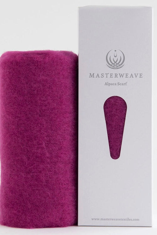 Alpaca scarf in colour Fuchsia