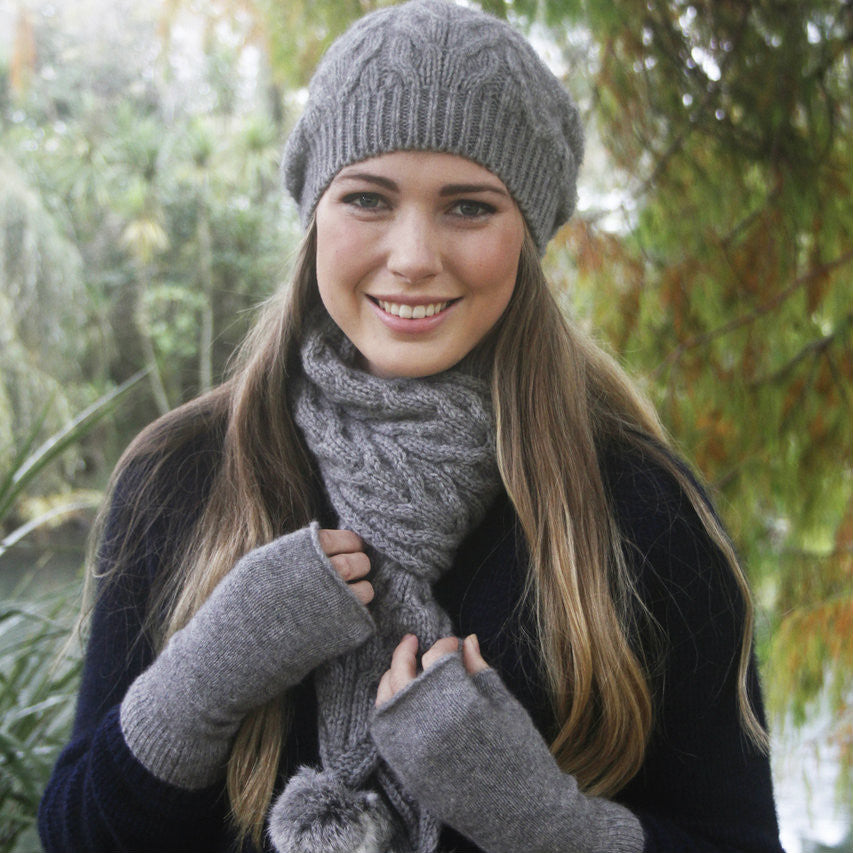 Front view of gloves, scarf and beanie in colour Silver