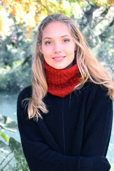 Pumpkin colour neckband