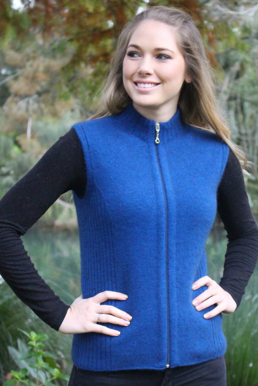 Zip Vest in colour Lagoon