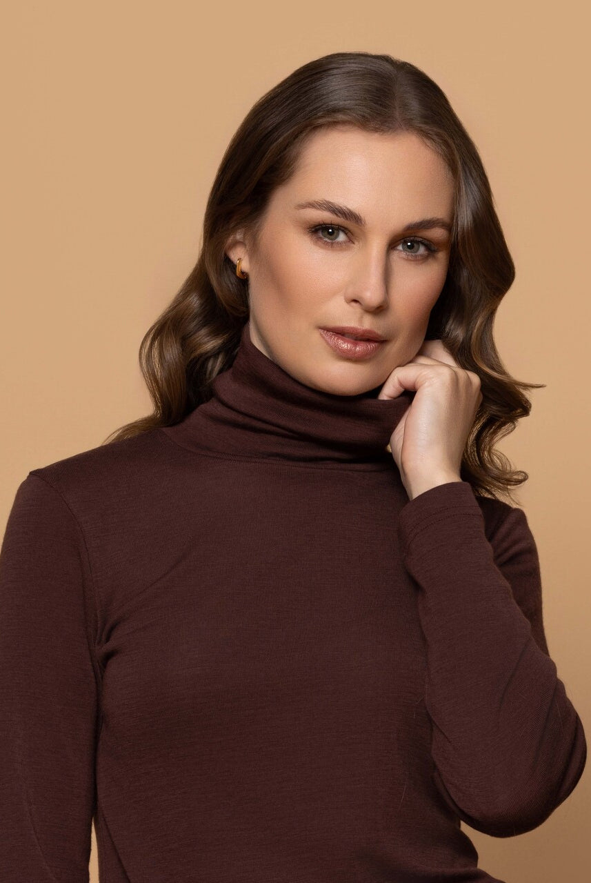 Woman wearing Bay Road Merino - Isabel Polo (BR716) in the colour Espresso
