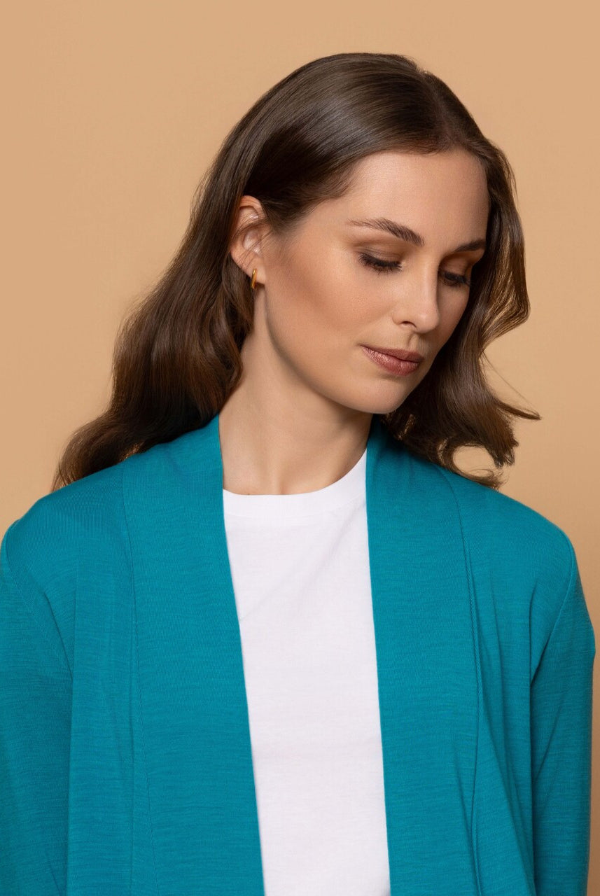 Woman wearing seaglass diva jacket