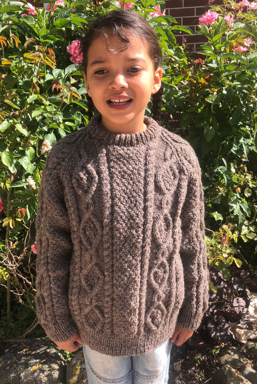 The Tin Shed - Children Handknit 'Zizi & Mac' 100% Wool Sweater (TSCHK)