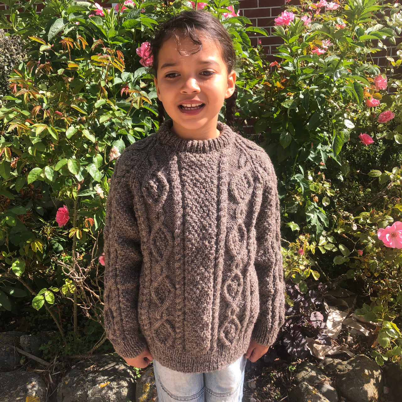 The Tin Shed - Children Handknit 'Zizi & Mac' 100% Wool Sweater (TSCHK)