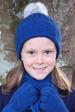 Child wearing beanie. Colour Lagoon