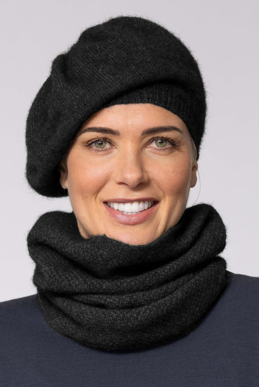 Noble Wilde - Merino & Possum Versailles Beret (NW5147) Black