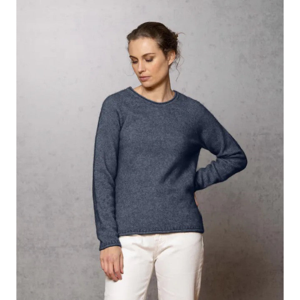Woman wearing Noble Wilde - Merino and Possum Rutland Raglan Crew (NW3228) in the colour Neptune.