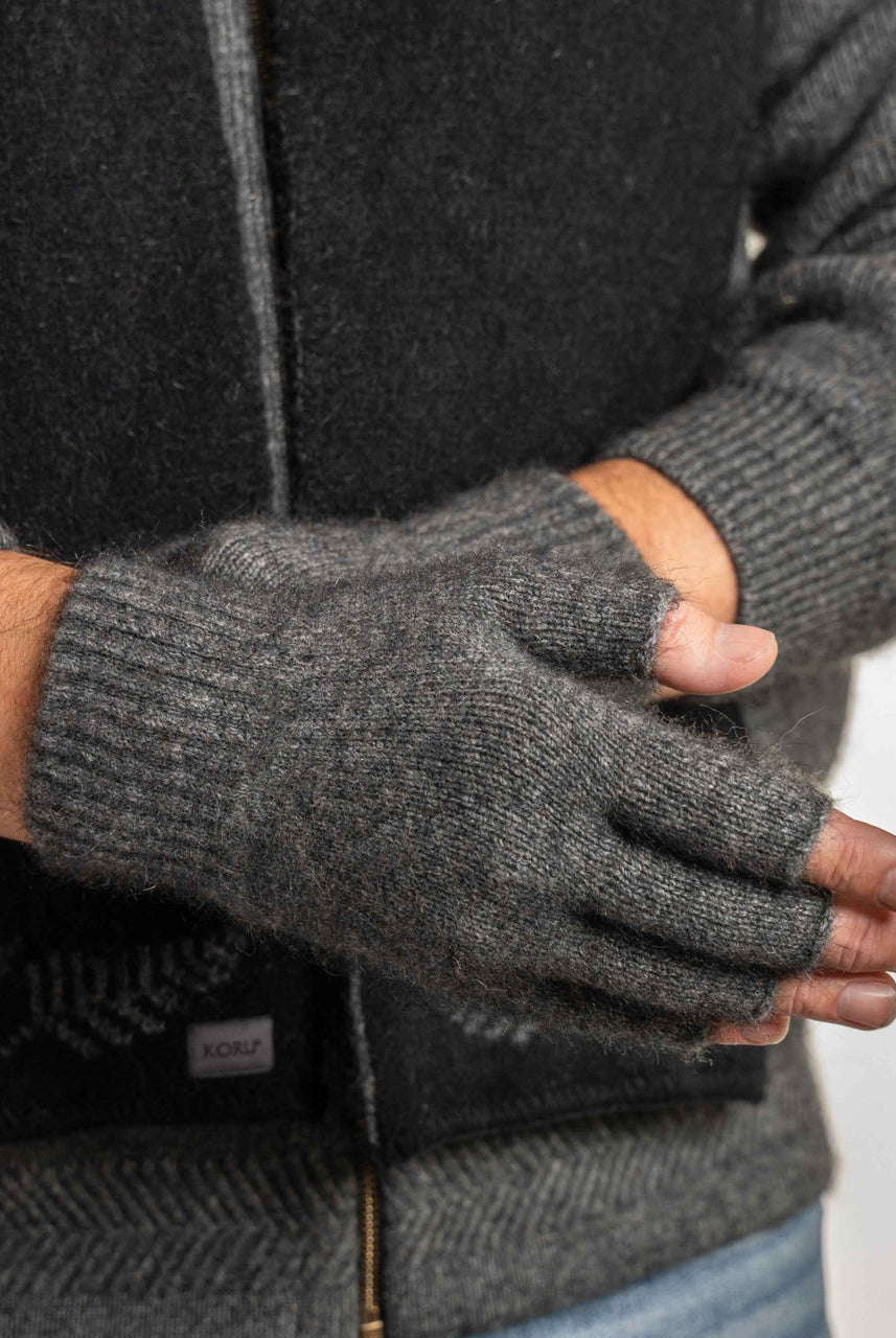Koru - Merino & Possum Fingerless Gloves (KO50)Grey