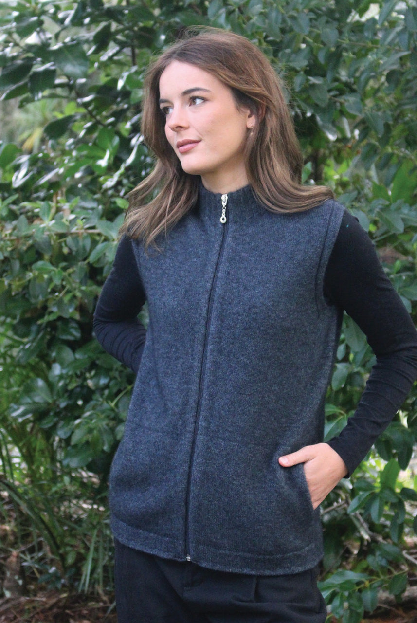 Lothlorian - Plain Zip Vest with Pockets Charcoal
