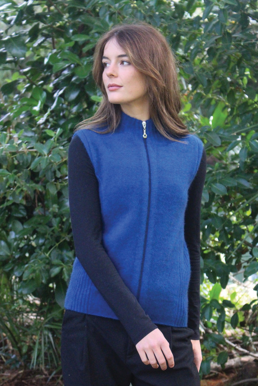 Zip Vest in colour Lagoon