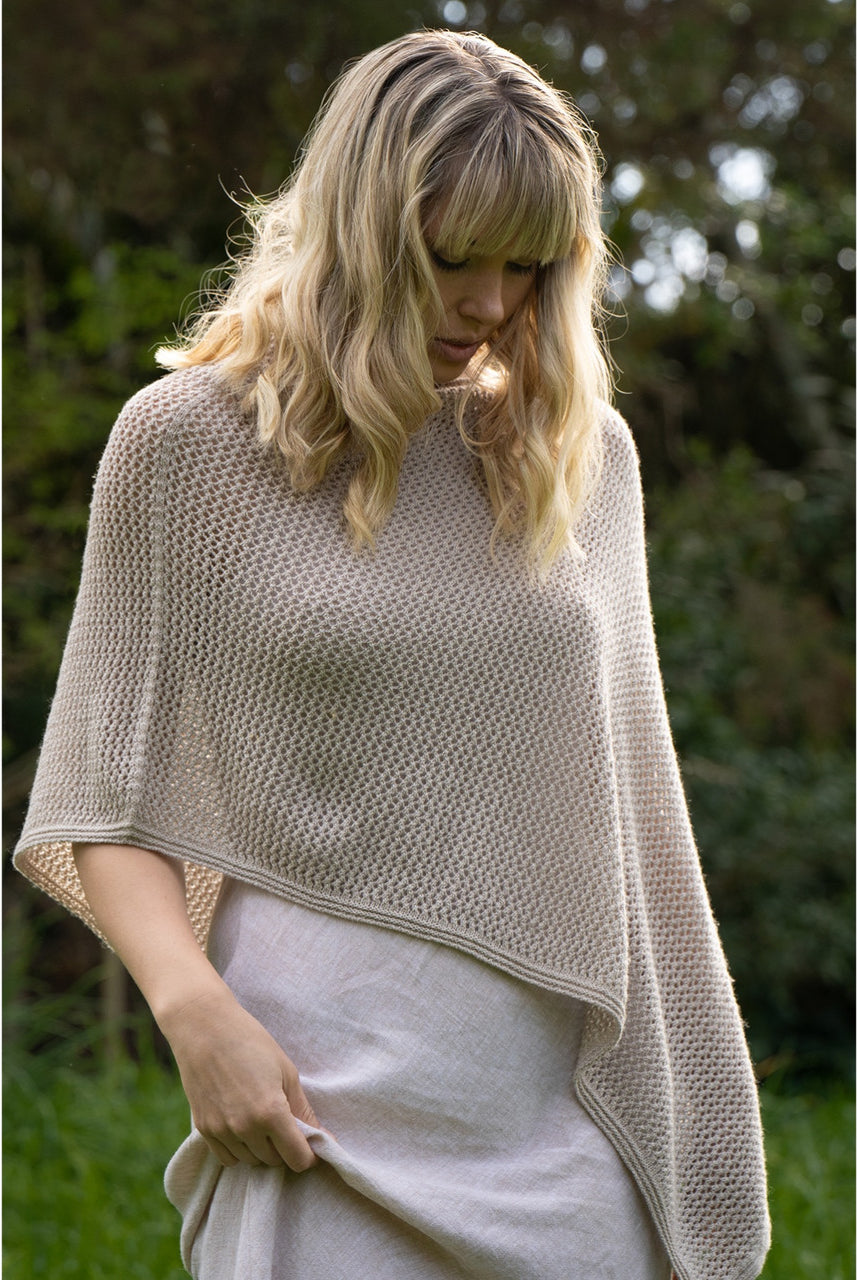 Lothlorian - Merino - Cotton Mesh Poncho (CM080) Sand.