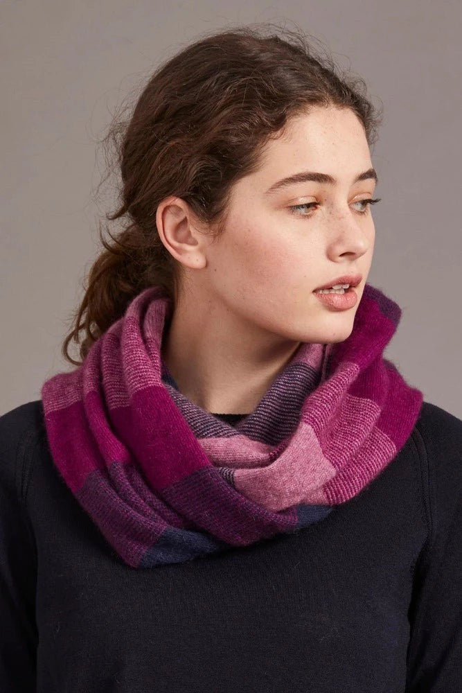 McDonald - Merino & Possum Ombre Snood (658) Amaranth
