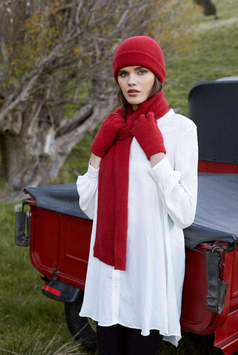 McDonald - Possum & Merino Fine Ribbed Scarf (671)
