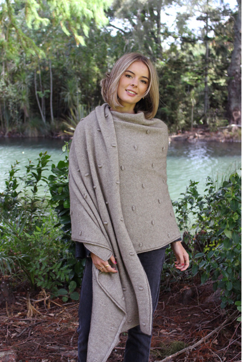 Lothlorian - Merino & Possum Bobble Wrap (9724)Natural