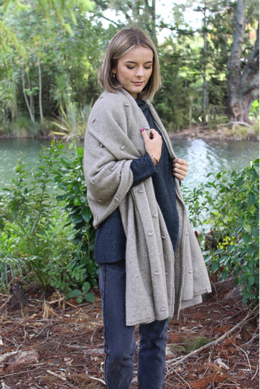 Lothlorian - Merino & Possum Bobble Wrap (9724)Natural