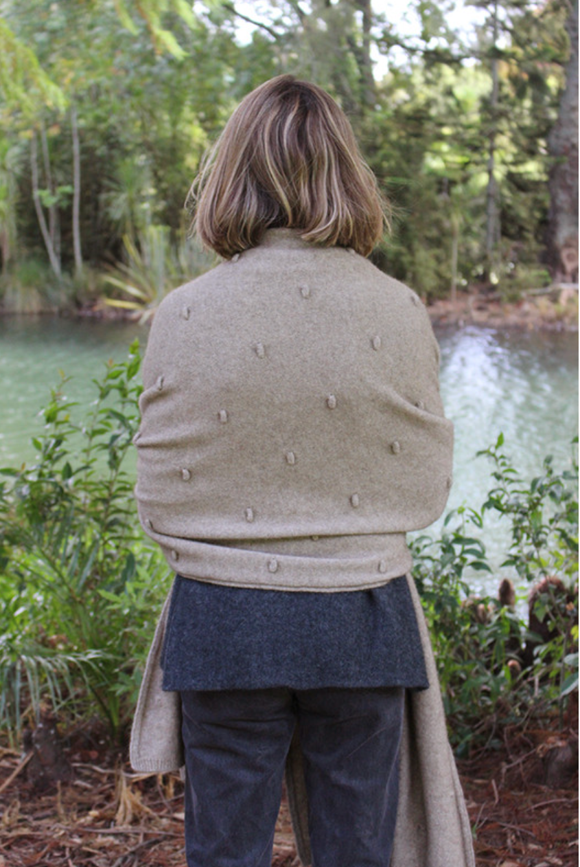 Lothlorian - Merino & Possum Bobble Wrap (9724)Natural