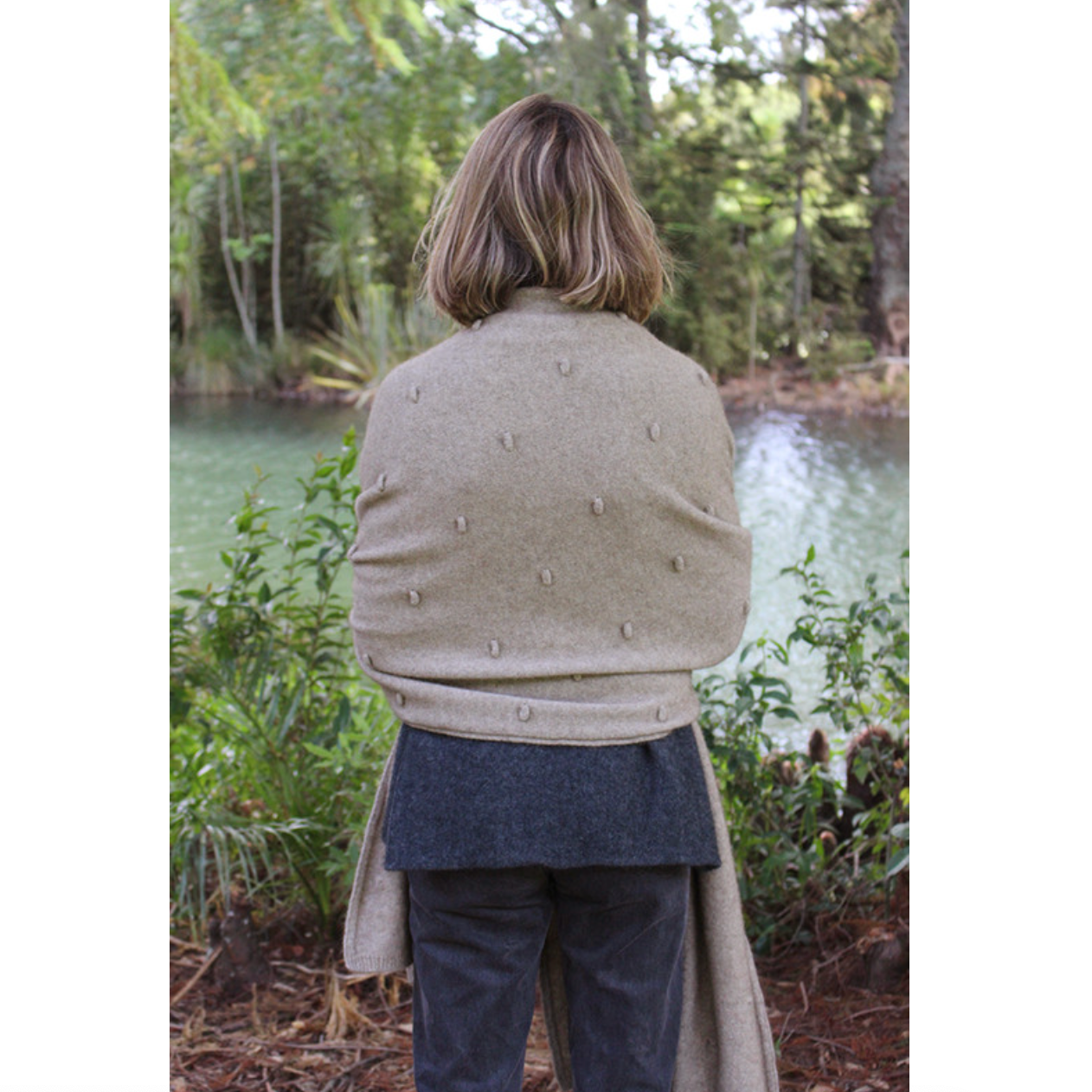 Lothlorian - Merino & Possum Bobble Wrap (9724)Natural