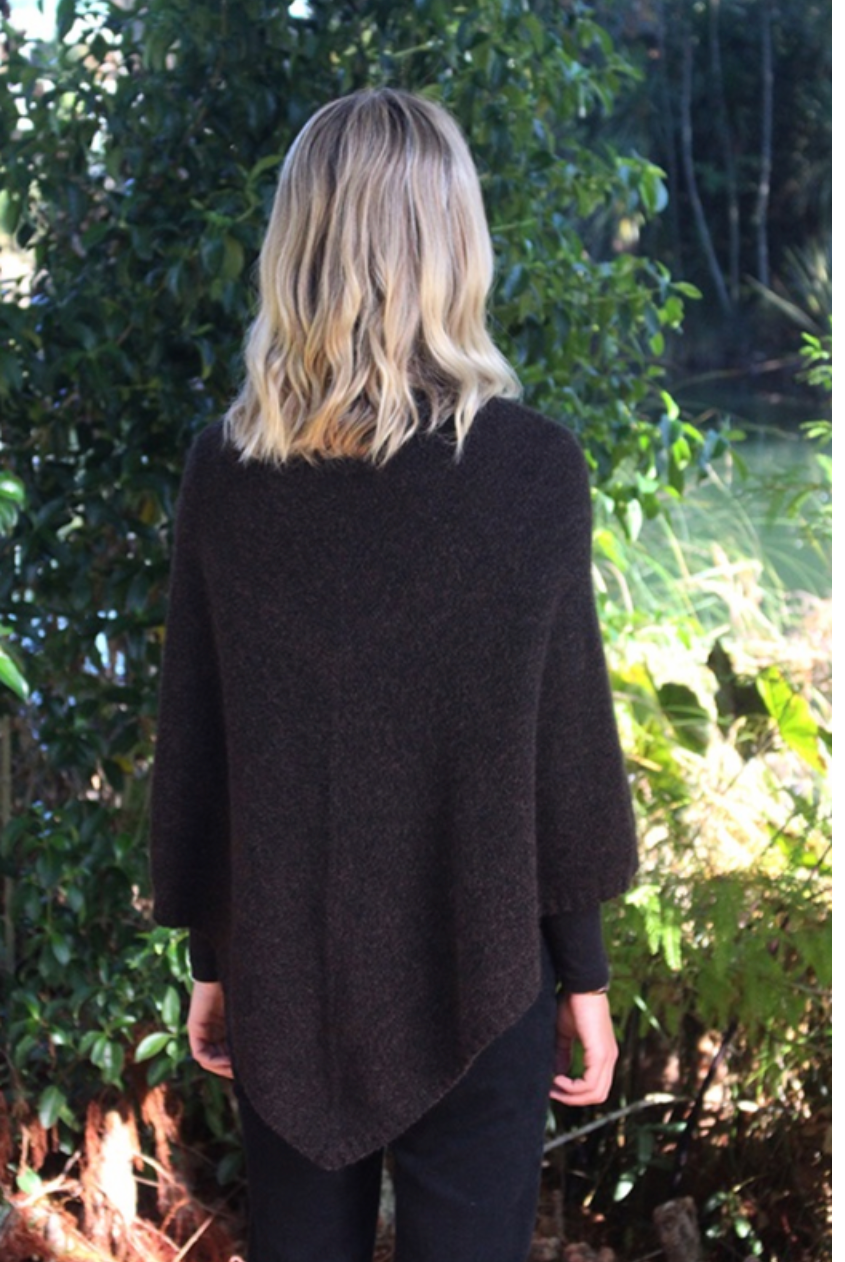 Lothlorian - Plain Poncho (9982)Brown Marl