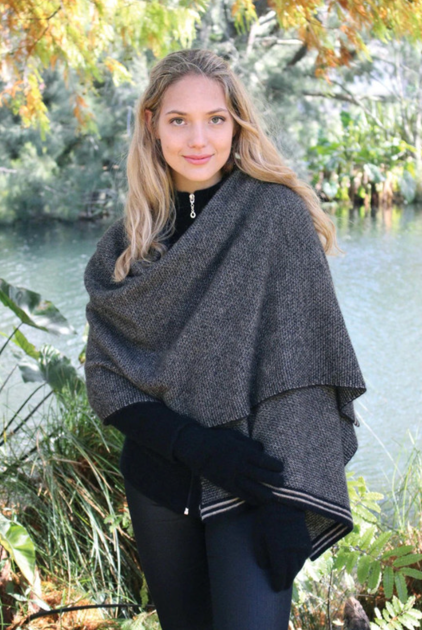 Lothlorian - Possum Wrap (9997)Black/Natural