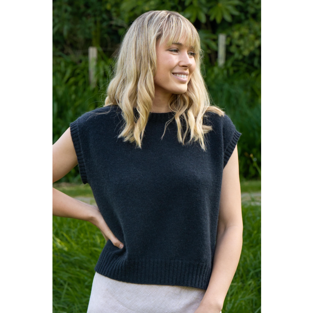 Lothlorian - Alpaca Plain Crew Neck Vest (ALP075)Slate