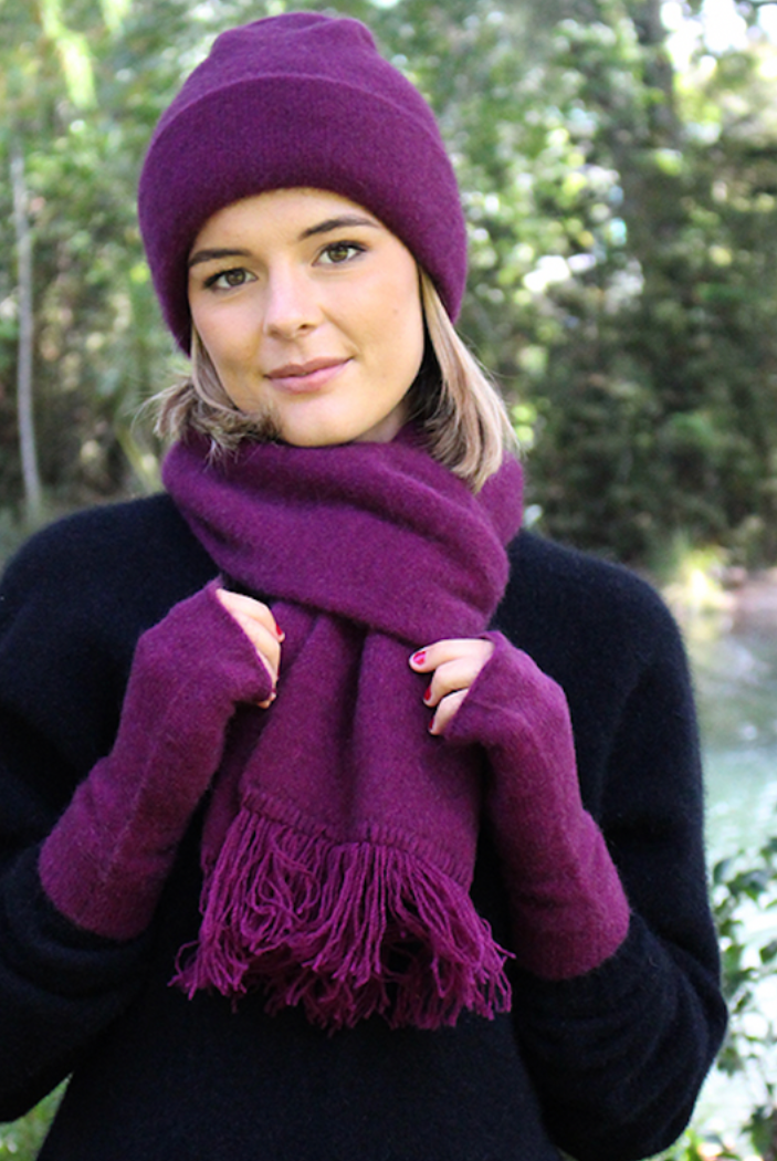 Berry Lothlorian - Plain Scarf (9905)