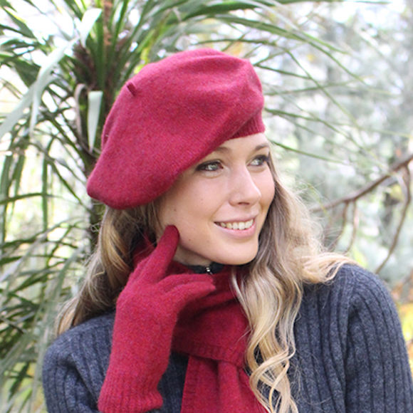 Raspberry - Lothlorian Merino - Possum Plain Beret (9904)