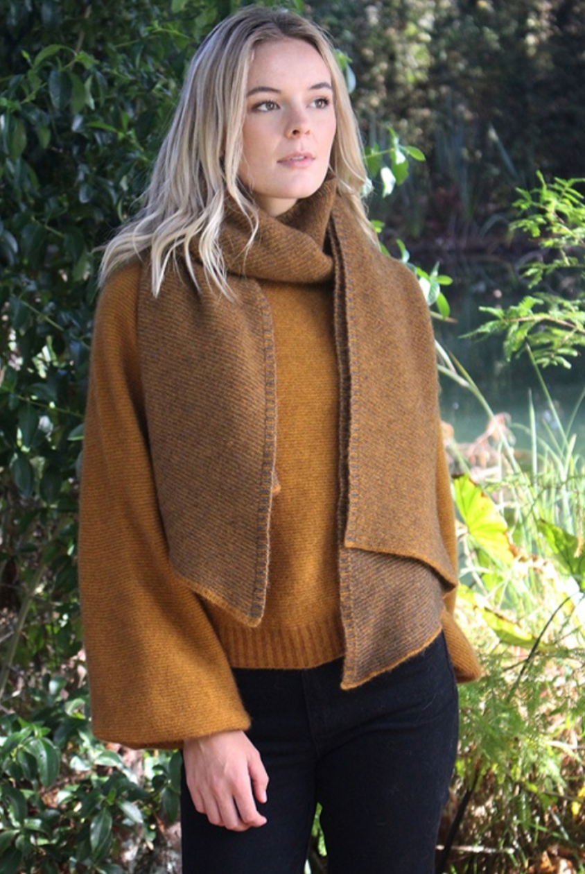 Lothlorian - Bias Scarf (9876) Gold/Charcoal