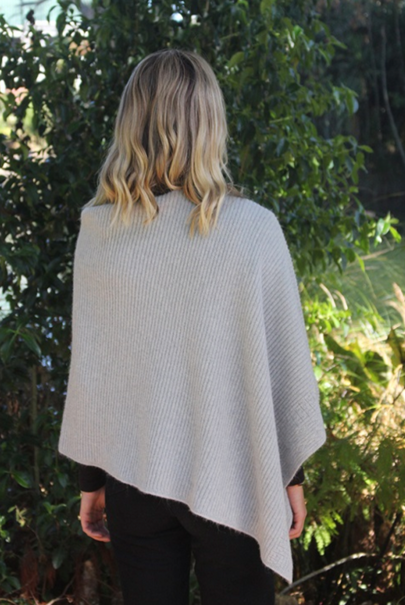 Dove - Lothlorian - Alpaca Rib Poncho (ALP051)