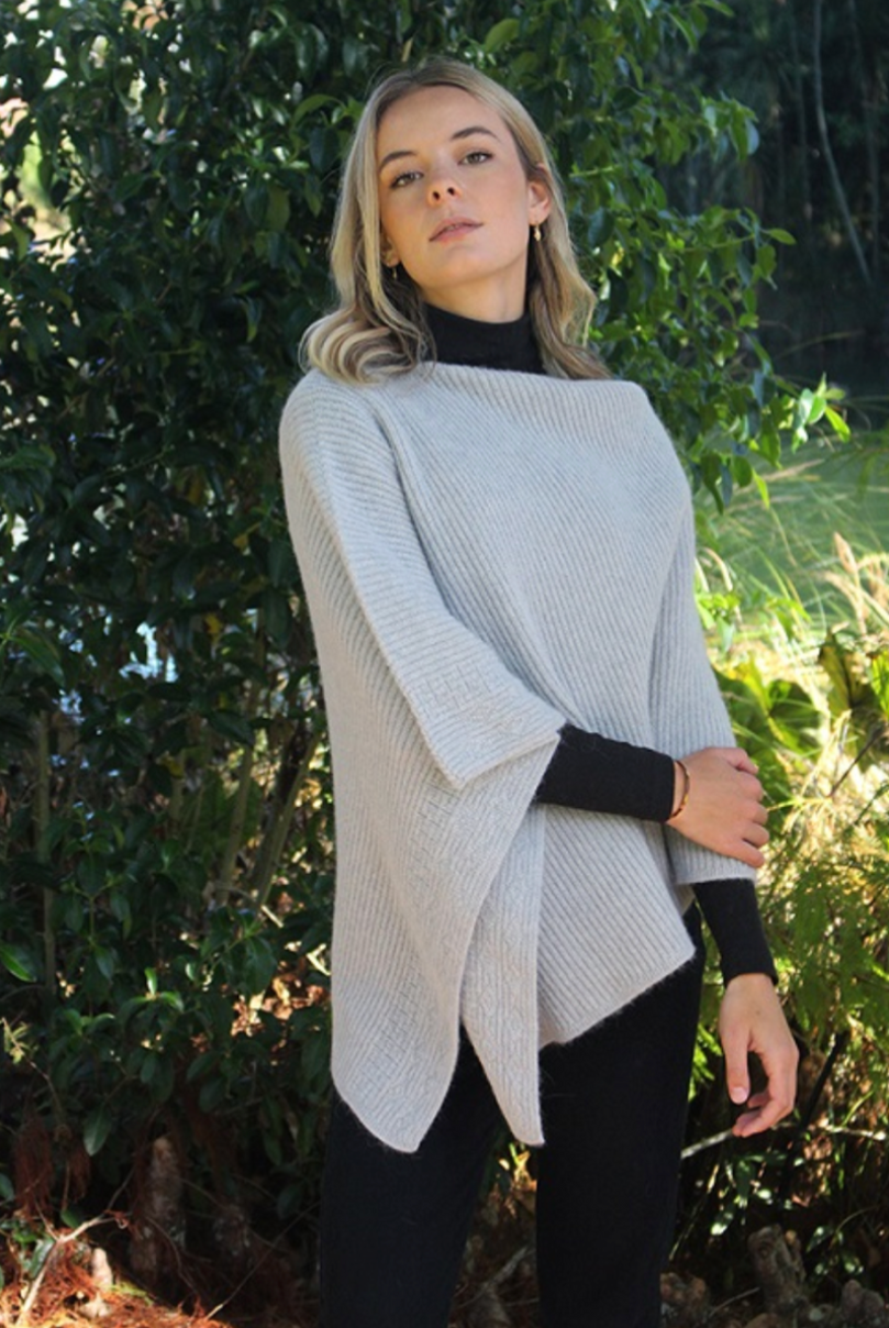 Dove - Lothlorian - Alpaca Rib Poncho (ALP051)