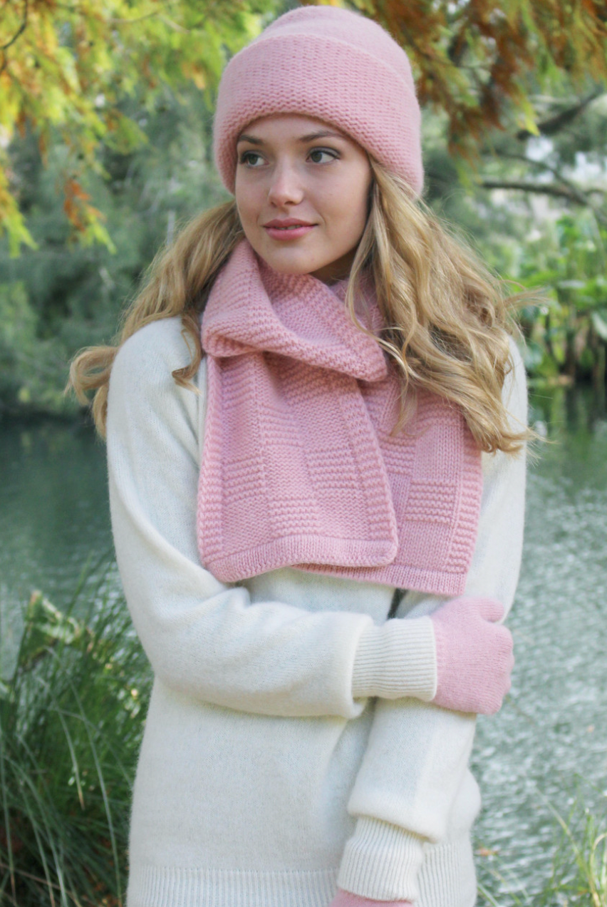 Alpaca accessories set in colour Rose