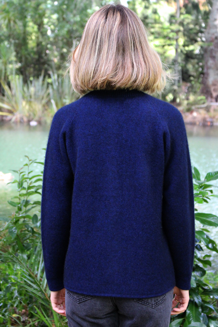 Lothlorian - Plain Button Cardigan (9937)Midnight