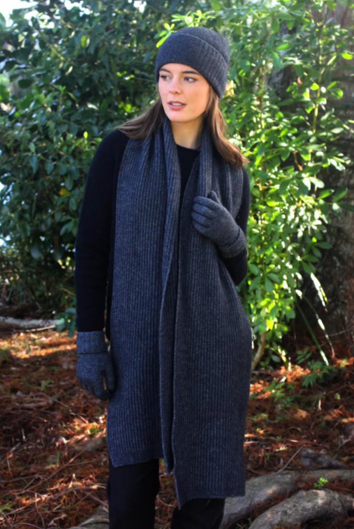Lothlorian - Merino & Possum Turnback Scarf (9732) Charcoal