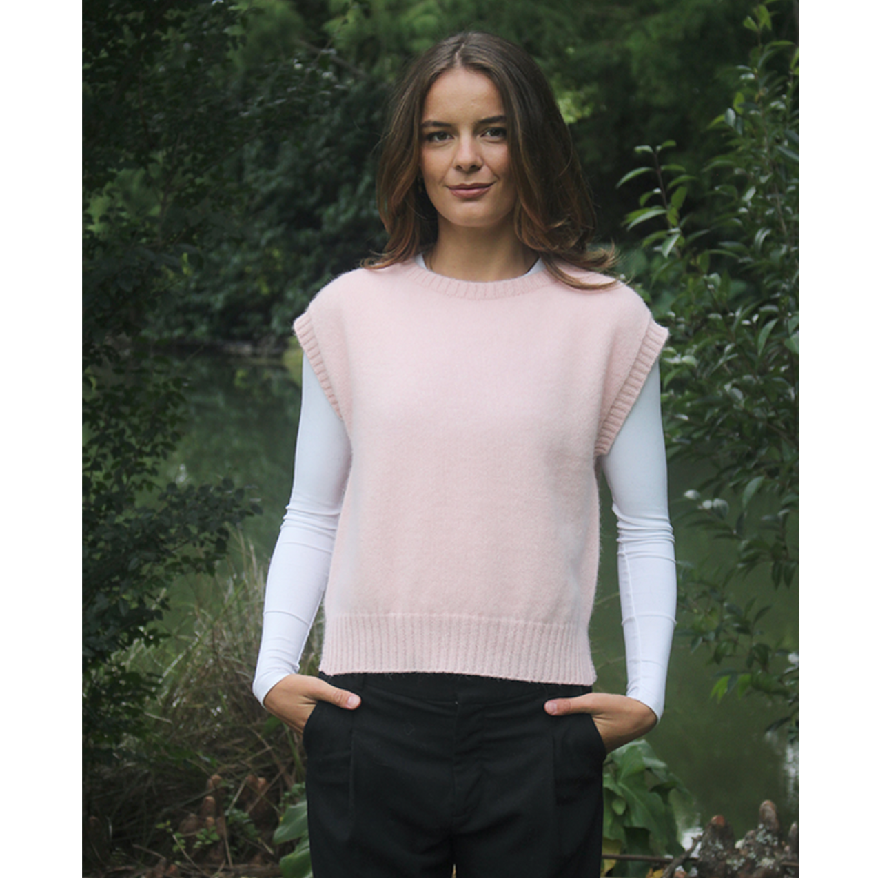 Lothlorian - Alpaca Plain Crew Neck Vest (ALP075)Blush