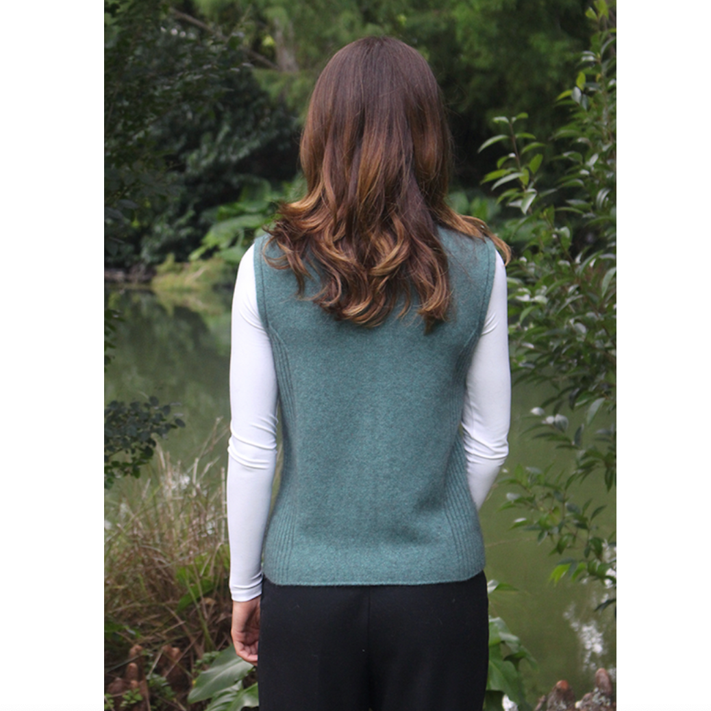 Lothlorian - Zip Vest with Rib Detail (9978)Sage