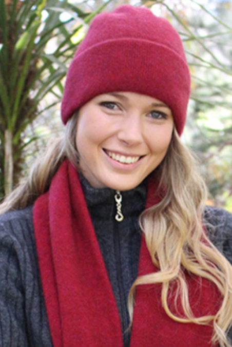 Lothlorian - Plain Beanie (9903)Raspberry