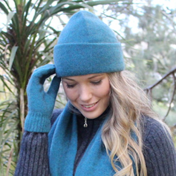 Lothlorian - Plain Beanie (9903)Teal