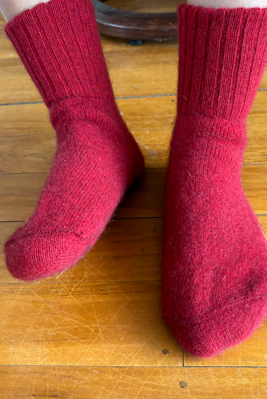 Lothlorian - Merino & Possum House Sock Red