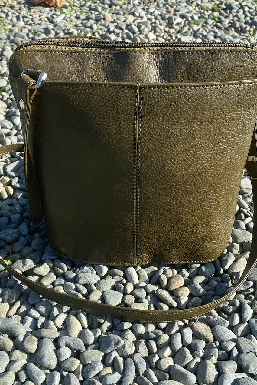 Baron & Burton- Large Genuine Leather Handbag (23832)