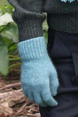 Lothlorian - Merino & Possum Plain Gloves (9901)Sage