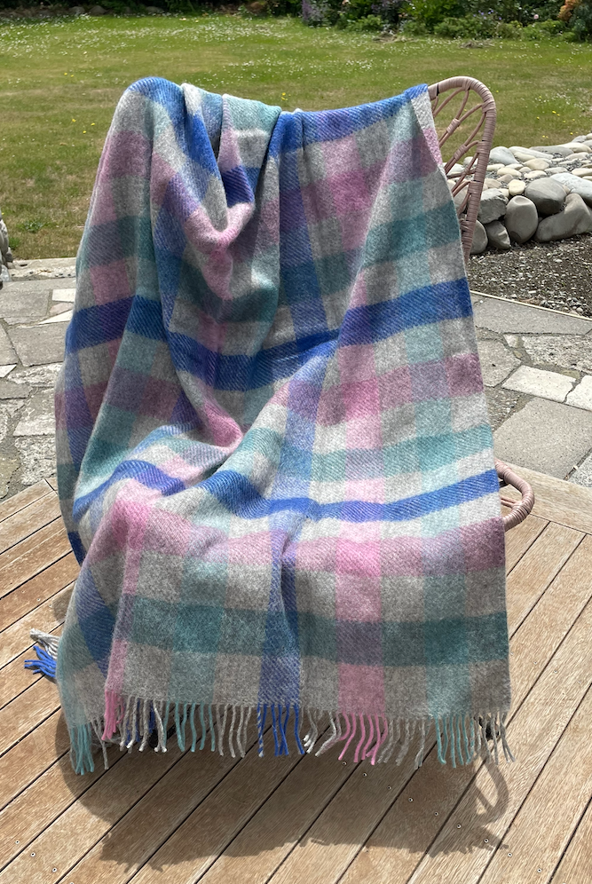 Klippan - Lambswool and Gotland Multi Throw Pastel