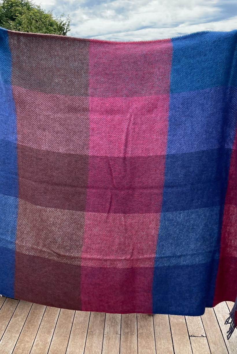 Klippan - Lambswool and Gotland Check Throw Mauve