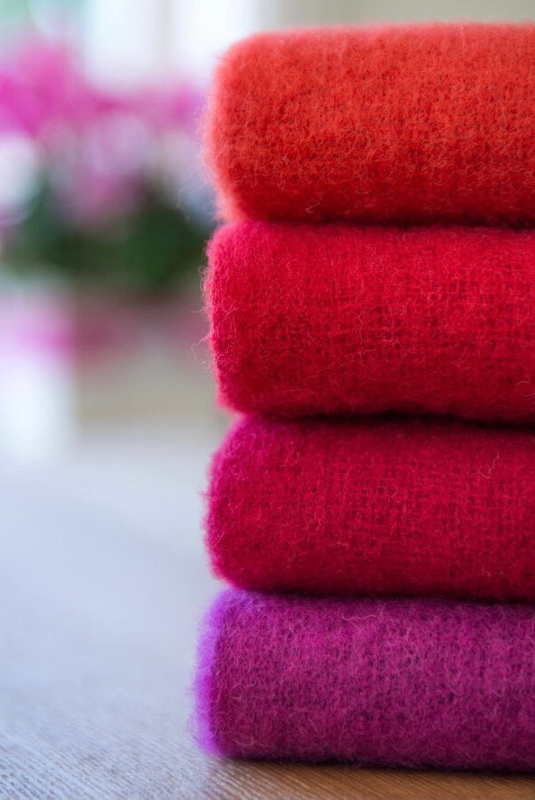 Alpaca scarf in colour Red/Fuchsia