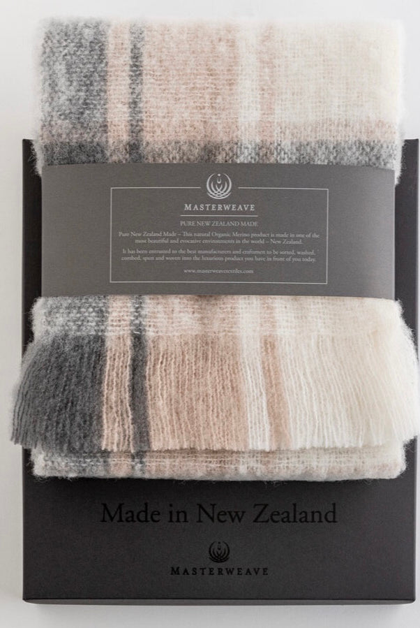 Plaid coloured merino wool scarf