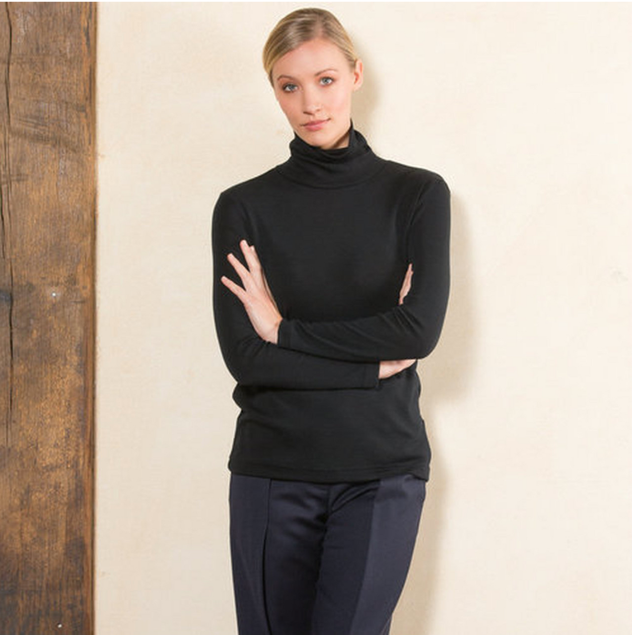 Woman wearing Bay Road Merino - Isabel Polo (BR716) in the colour Black