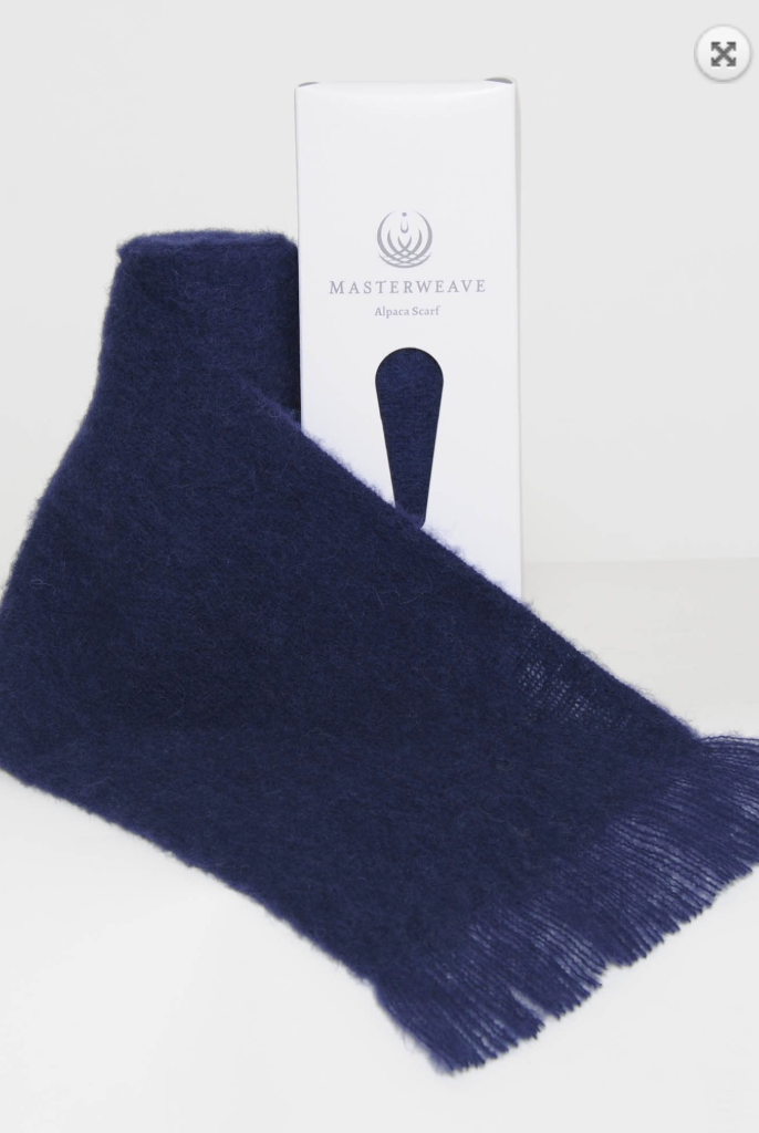 Alpaca scarf in colour Navy