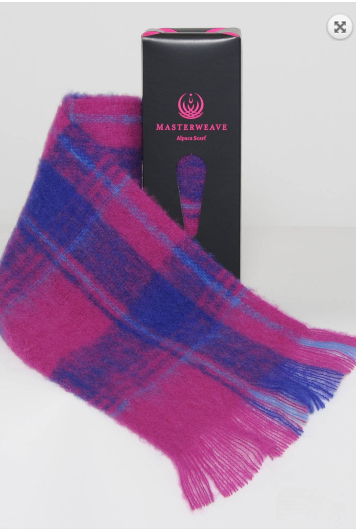 Alpaca fur scarf in Fuchsia Check
