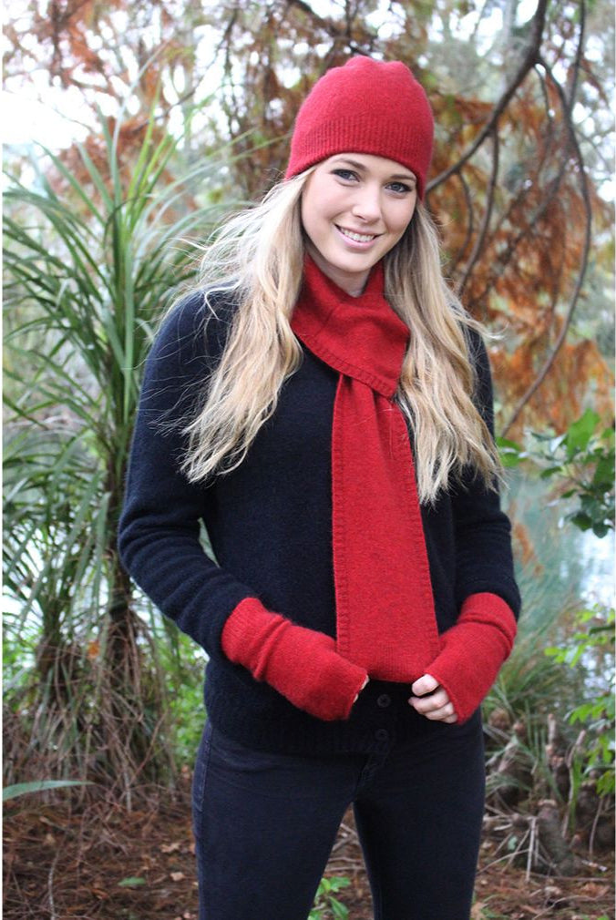 Lothlorian - Merino & Possum Loop Scarf (9908)Red