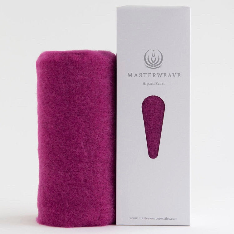 Alpaca scarf in colour Fuchsia