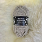 Ball of yarn in colour oatmeal.
