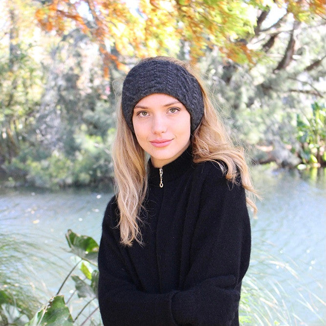 Charcoal colour neckband